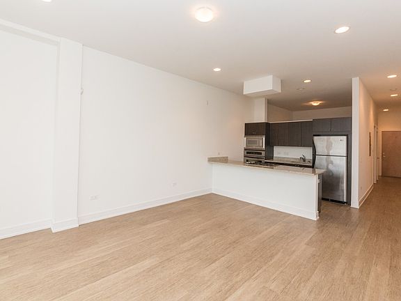 3rd image of 4730 N Kimball Ave APT 205