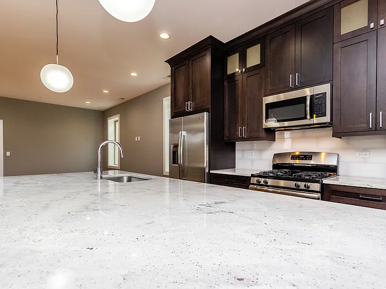 3459 W Belmont Ave #4 — Photo 5