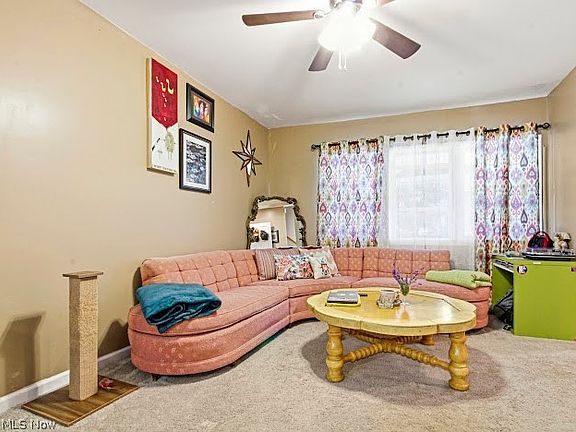 2nd image of 542 5th St