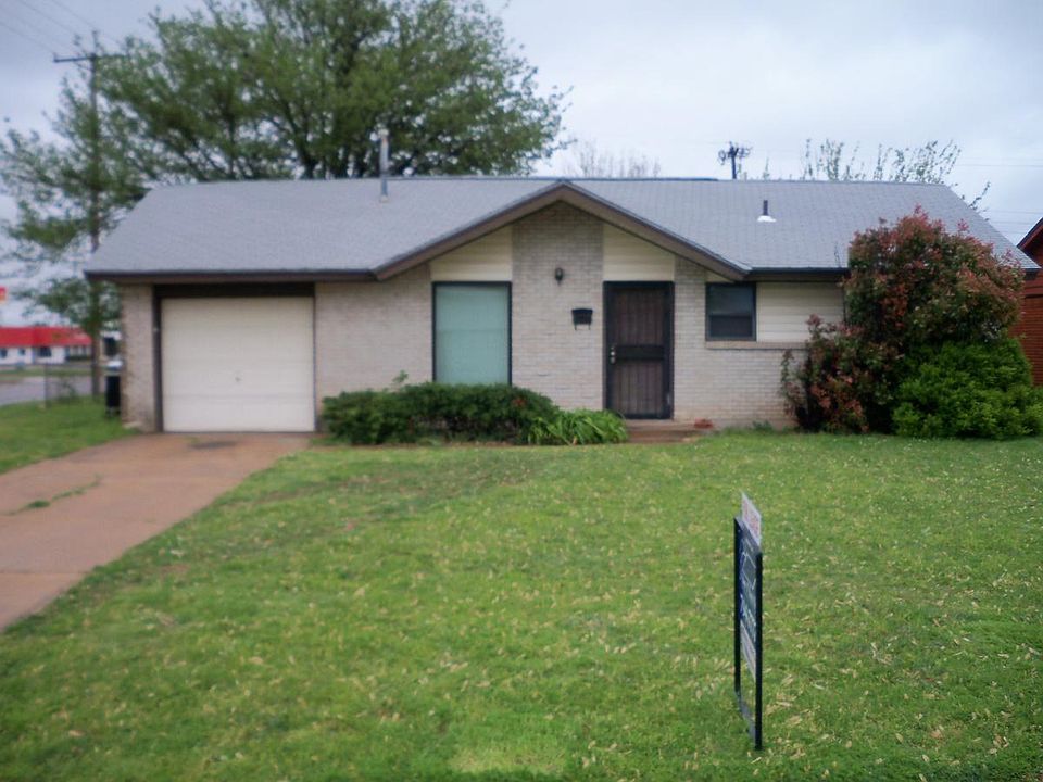 1st image of 1212 N Norman Ave