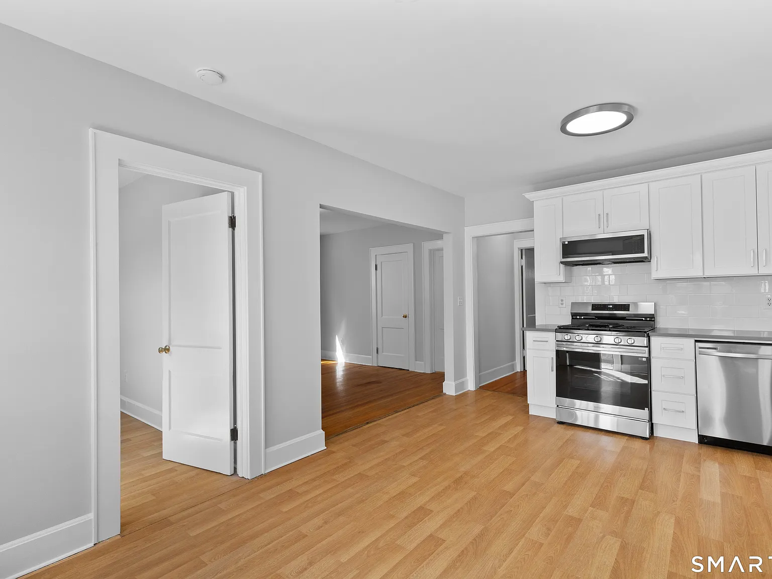 1 bed, 1.0 bath, 768 sqft, $2,550 — Photo 2