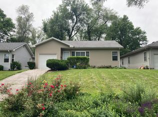 8340 Locust St, Kansas City, MO 64131