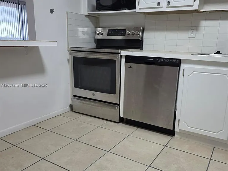 13499 Biscayne Blvd #706 — Photo 7