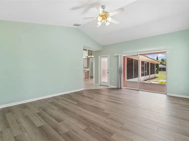 9619 Springbrook Dr — Photo 23