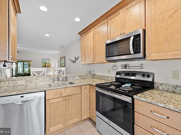 3rd image of 761D Salt Pond Cir