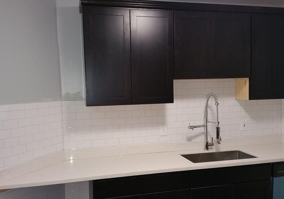 Gorgeous Eat in Kitchen