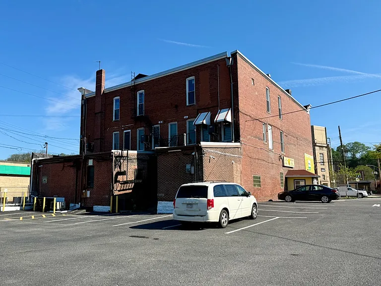 906 Penn Ave — Photo 26