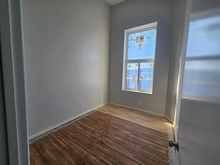6 N Main St #107D — Photo 3