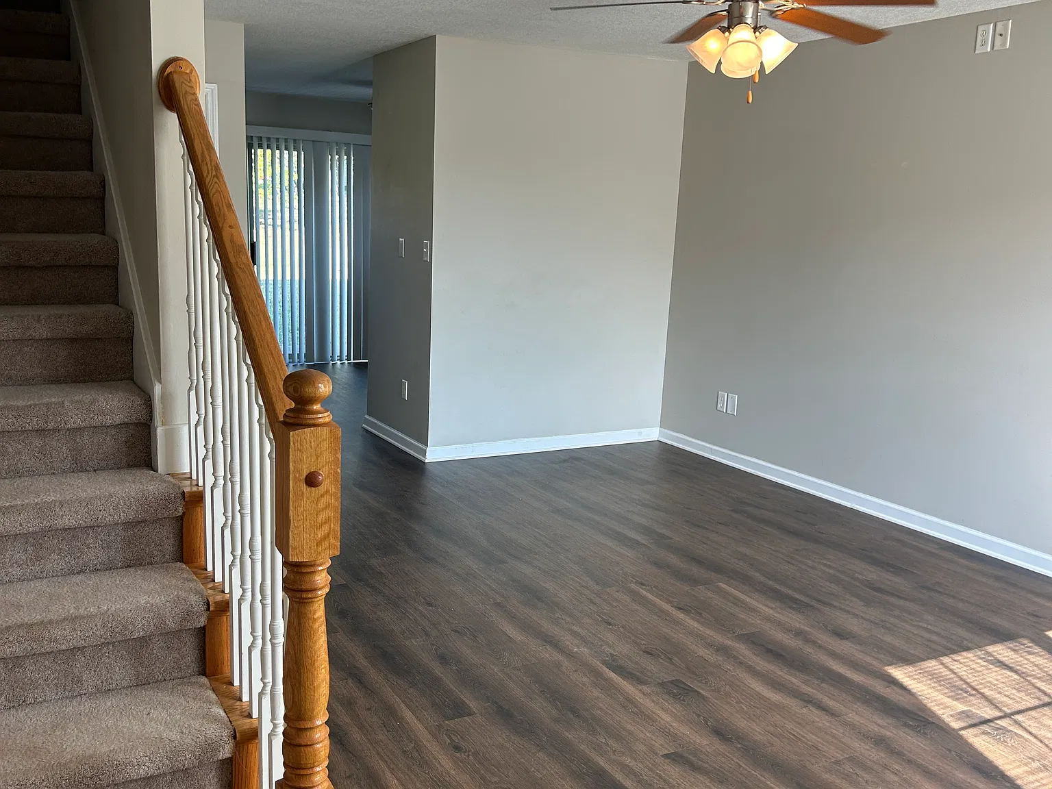 2 bed, 1.5 bath, 1100 sqft, $1,400 — Photo 2
