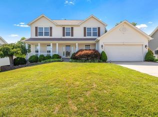 908 Squirrels Nest Ct, Saint Charles, MO 63303