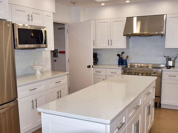 5th image of 8750 S Ocean Dr APT 1233
