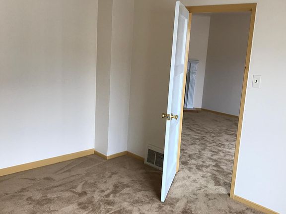 5th image of 1415 29th Ave