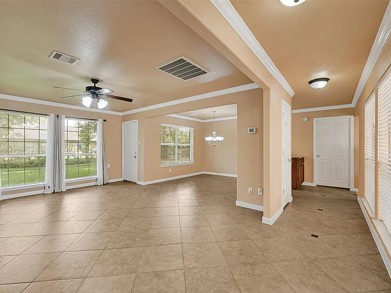 7323 Log View Dr — Photo 24