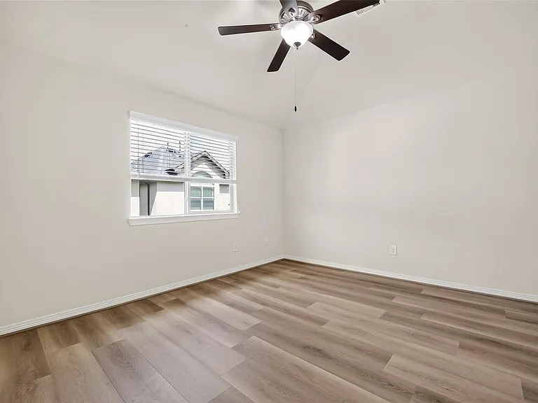 2707 Shadybrook Meadow Dr — Photo 22
