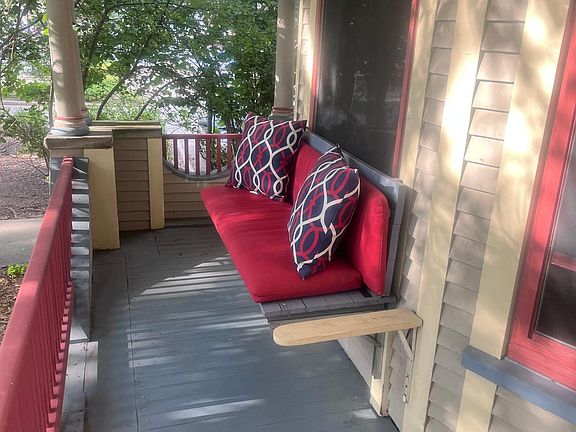 2nd image of 430 Ethel Ave SE