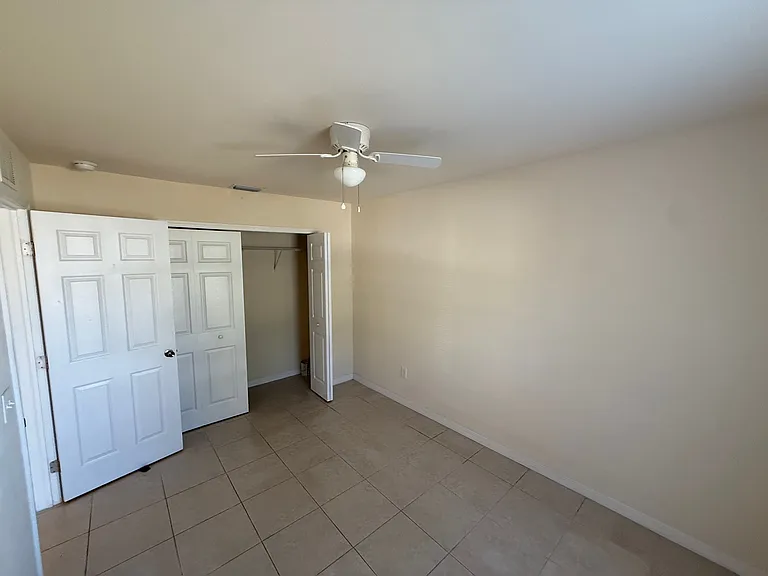 4131 SW 8th Pl #4131 — Photo 13