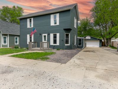 114 W Columbia St, Danvers, IL, 61732
