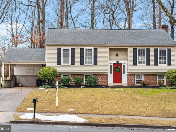 5916 Ridge Ford Dr, Burke, VA 22015