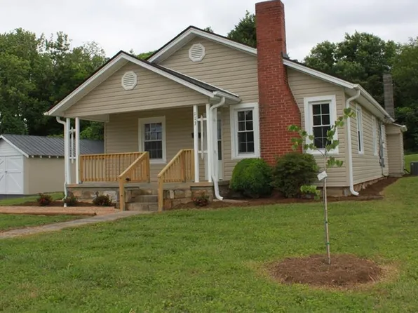 113 S Swaim St, Jonesville, NC 28642