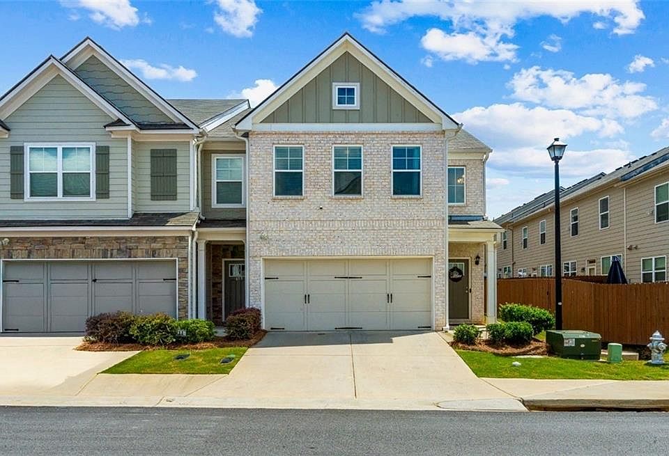 1st image of 7651 Squire Ct