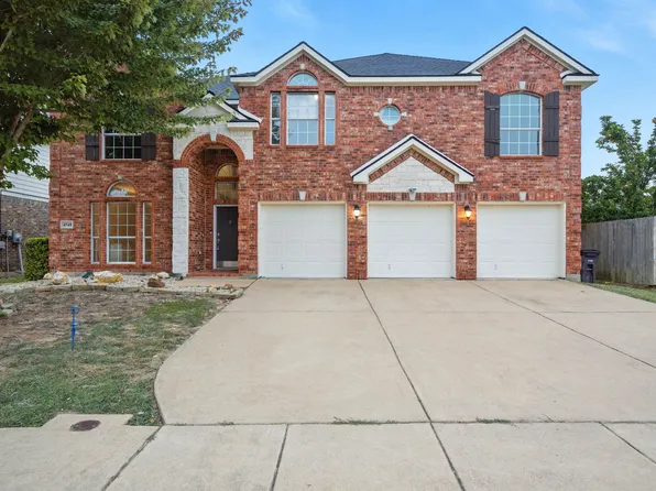 4541 Corner Brook Ln, Fort Worth, TX 76123