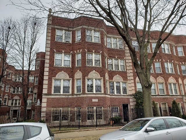 1st image of 6133 N Hoyne Ave #3