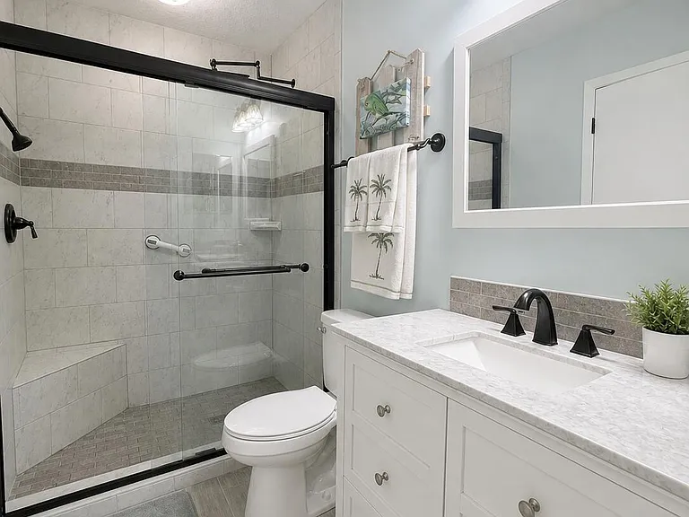 131 Rio Del Mar St #C — Photo 9