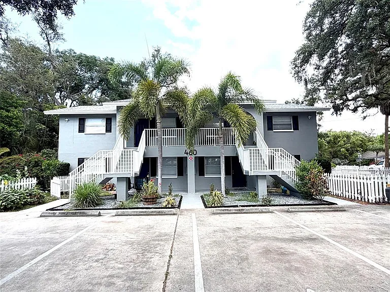 460 Beltrees St — Photo 1