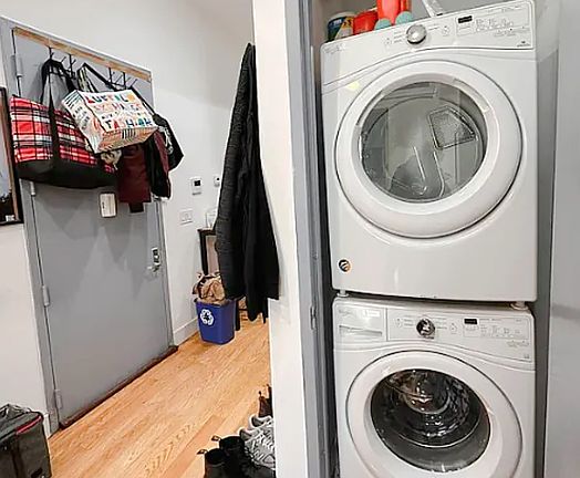 3rd image of 1423 De Kalb Ave #2L