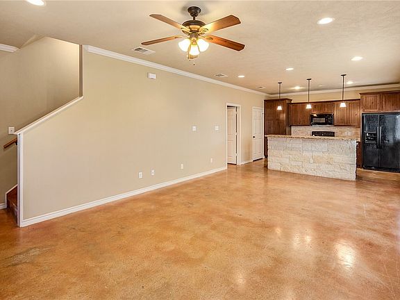 5th image of 3360 Keefer Loop