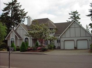 2220 Willow St, Florence, OR 97439