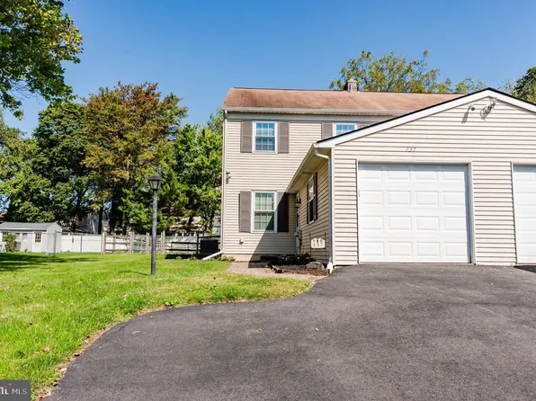 137 Beth Dr, Lansdale, PA 19446