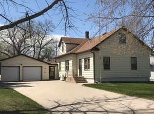 1105 E 6th St, Webster, SD 57274
