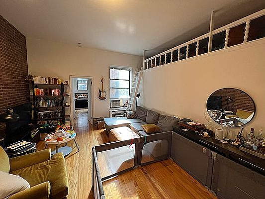 1st image of 312 W 76th St #3R