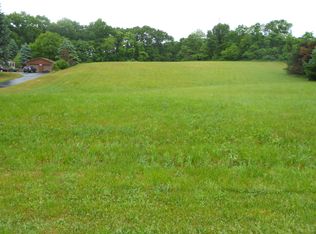 1921 Fawn Lane, Hellertown, PA