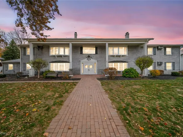 3 Meadowlawn Dr Unit 3, Mentor, OH 44060