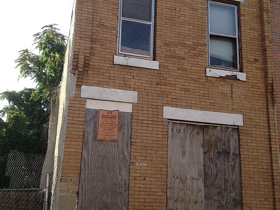 2nd image of 2630 N Hollywood St