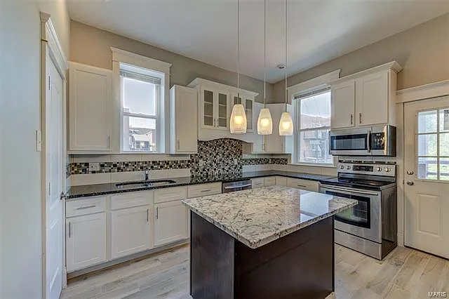 5779 Pershing Ave — Photo 26