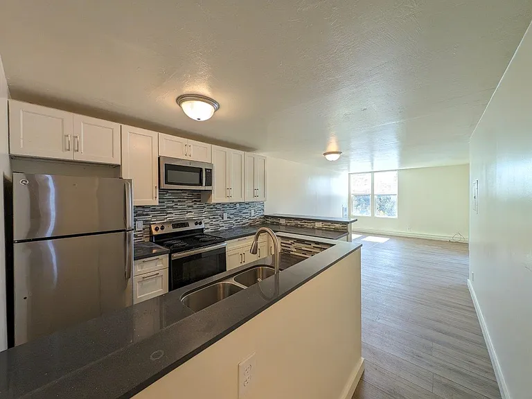 2607 Ellsworth Street — Photo 9
