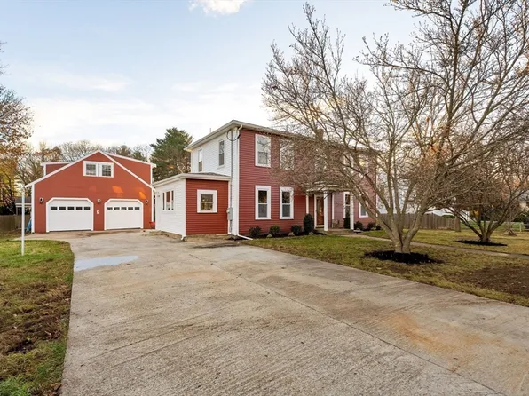 158 Central St, Rockland, MA 02370