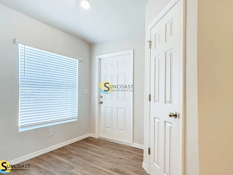 27078 Adams St — Photo 12