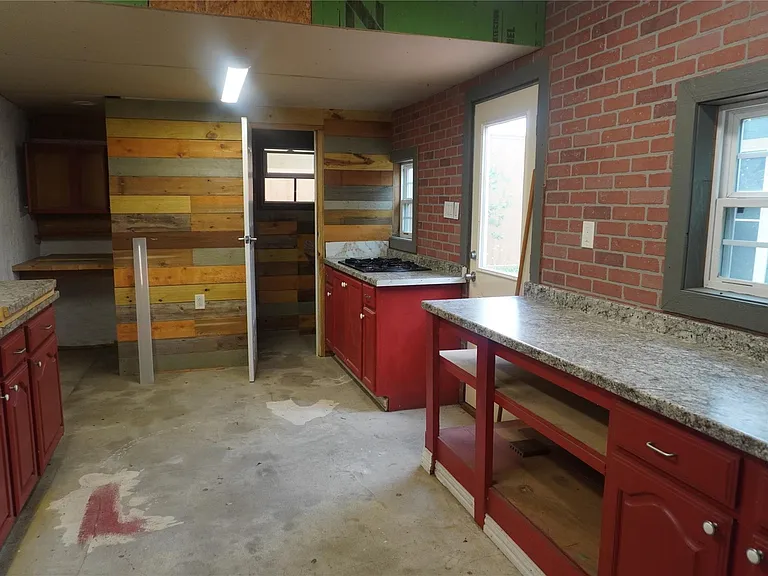 7506 Dearborn St — Photo 14