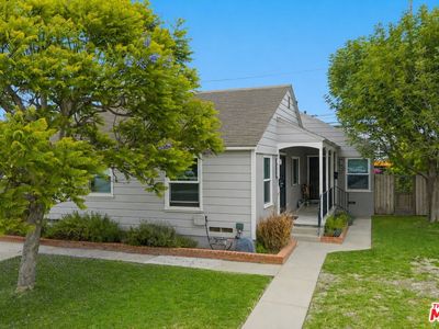 8720 El Manor Ave, Los Angeles, CA, 90045