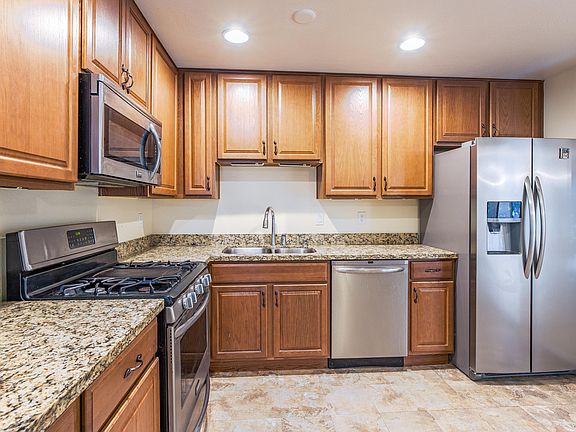 2nd image of 631 S 75th Pl
