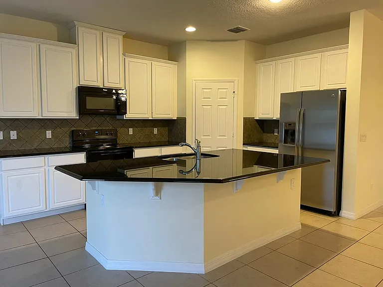 3580 Sagamore Ln — Photo 17