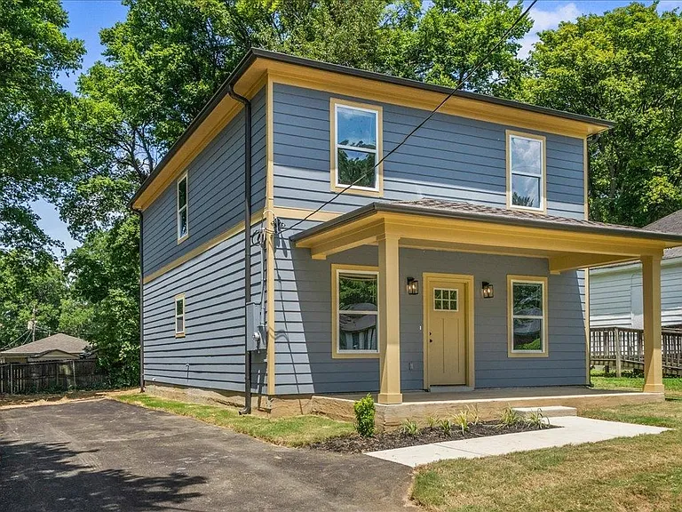2844 Nathan Ave — Photo 3