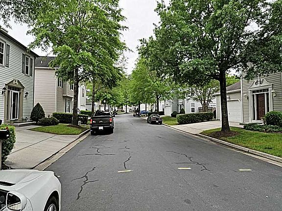 3rd image of 1704 Woodmill St