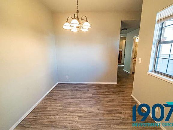 5th image of 1061 Rambling Oaks Dr