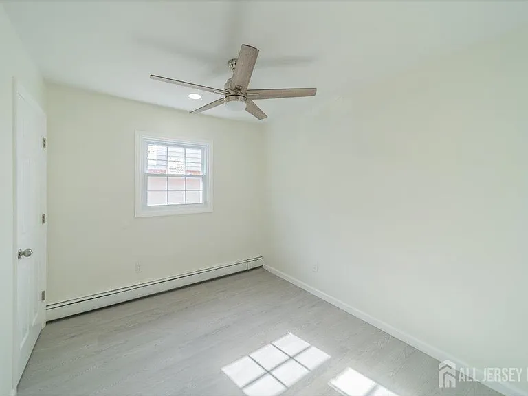 54 Bergen St #1 — Photo 8