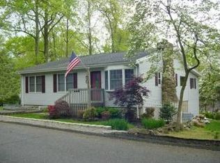 60 Lake Trl E, Wayne, NJ 07470